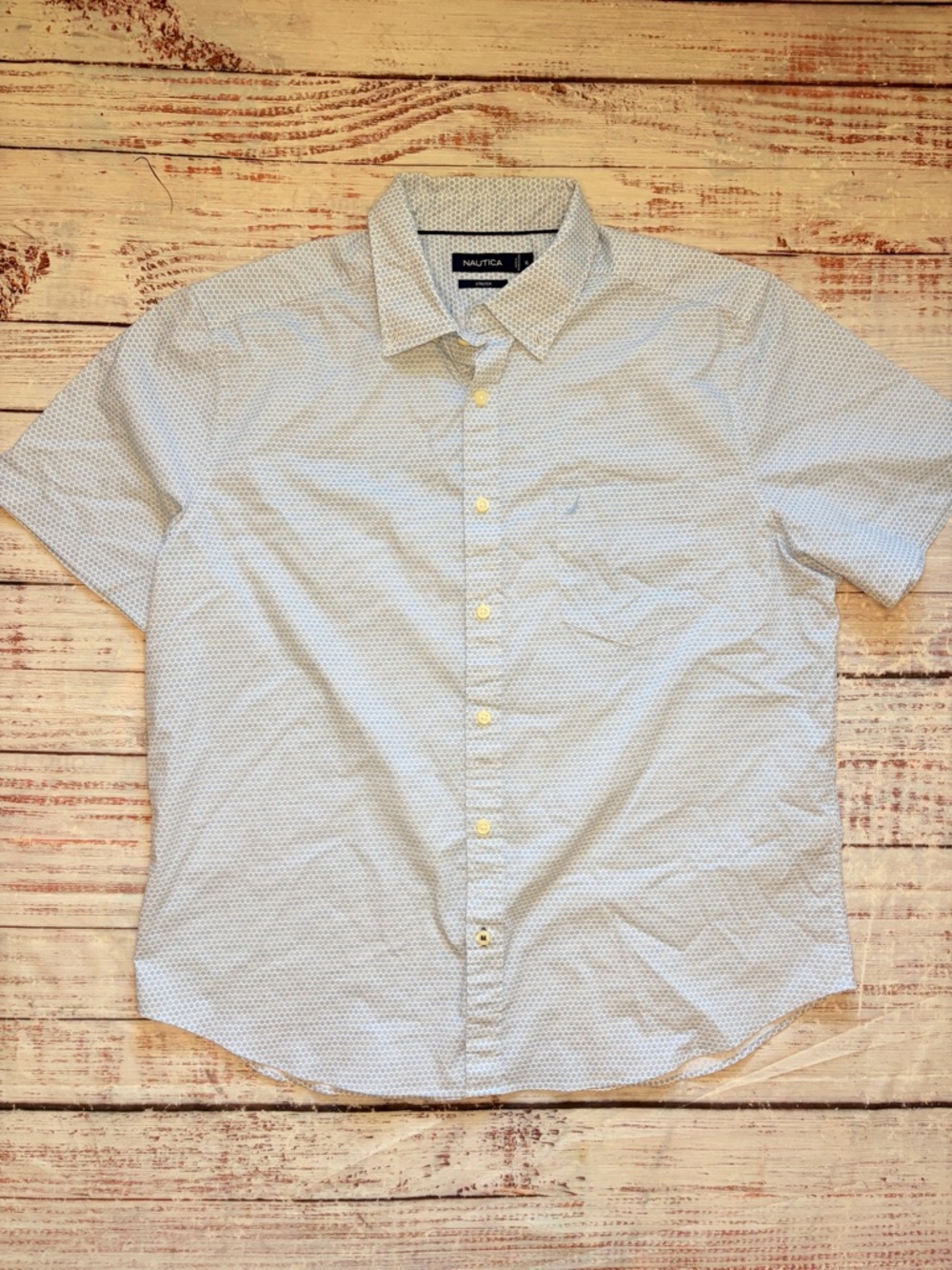 Nautica Men's Light Blue Micro-Print Short Sleeve Button-Down Shirt